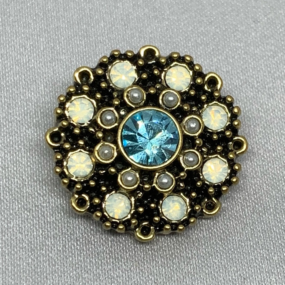 💗Elegant Ginger Snaps & Co. Snap Button Charm